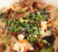 Oil-Poured Handmade Noodles