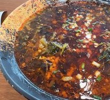 Shanghai-style Spicy Sauce Pickled Vegetable Noodles with Pork Strips