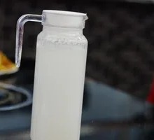 Freshly Ground Soy Milk