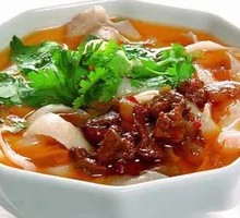 Braised Beef Noodles with Knife-Sliced Noodles