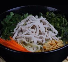 Snow Cabbage and Pork Noodles