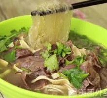 Braised Beef and Noodles Soup