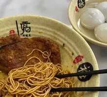Braised Pork Chop Noodles