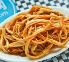 Stewed Golden Needle Mushrooms in Oil