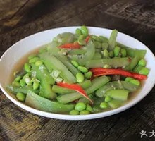 Loofah and Edamame Stir-Fry