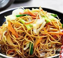Duck Leg and Egg Fried Noodles
