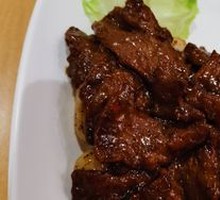 Black Pepper Beef with Cheese Rice Cake