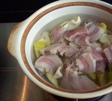 Salted Pork in Clay Pot