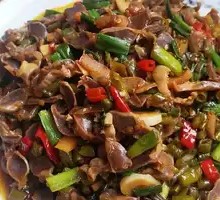 Mountain Pepper Chicken