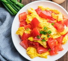 Scrambled Eggs with Tomatoes