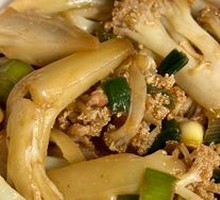 Spicy Cauliflower in Hot Pot