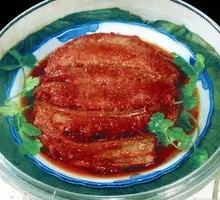 Steamed Pork with Rice Noodles