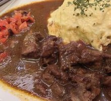 Beef Curry Omelette Rice