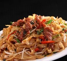 Beef Stir-Fried Rice Noodles