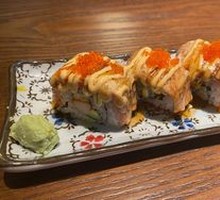 Caramelized Salmon Rolls