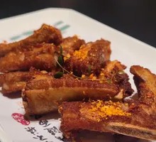 Signature Garlic Pork Ribs