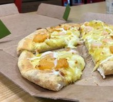 Sweet Pineapple Shrimp Pizza