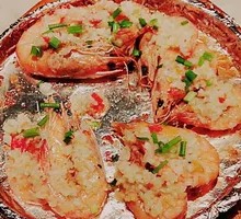 Stone Pot Garlic Roasted Shrimp