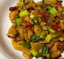 Crispy Lettuce Stir-Fried with Pork