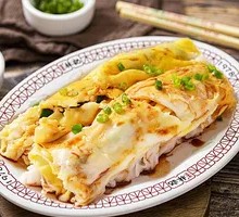 Egg and minced pork rice noodle roll