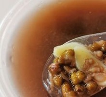 Lily and Mung Bean Soup