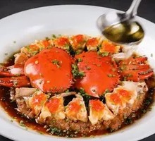 Hand-Pressed Meat and Steamed Sanmen Crab