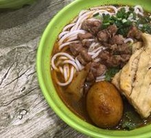 Braised Pork Ribs with Rice Noodles