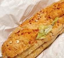 Aromatic Tuna Sandwich