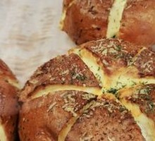 Hexagon Crispy Cheese Bread