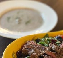 Black Pepper Beef Salad