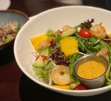 Shrimp and Mango Salad