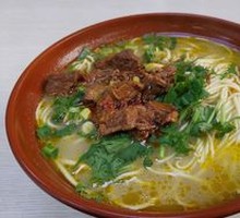 特色红烧牛肉面