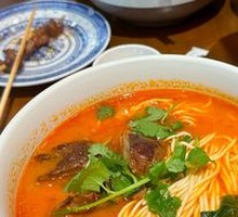 Tomato Soup Pork Soft Bone Noodles