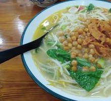 Chicken Broth Bamboo Shoot Noodles