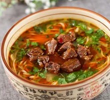 Sour Cabbage Braised Beef Noodles