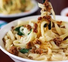 Lamb Daoxiao Noodles