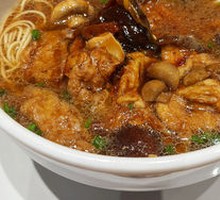 Braised Pork Chop Noodles