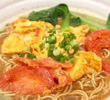 Tomato and Egg Stir-Fried Knife-Cut Noodles
