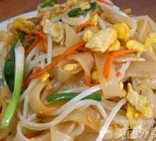 Vegetable and Lap Cheong Fried Rice Noodles