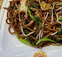 Ham and egg fried noodles