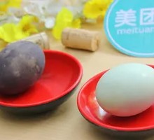 Oil-oozing Salted Duck Egg