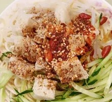 Sesame Noodles with Beef Tendon and Cold Skin