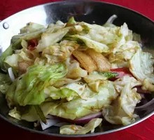 Spicy Stir-Fried Cabbage