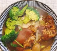 Special Pork Trotter Noodles
