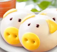Pork Custard Bun