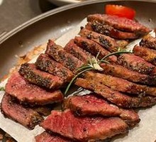 Charcoal Grilled Snowflake Beef on Hot Plate