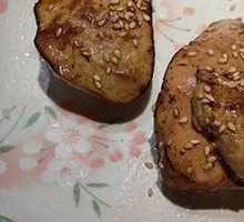 Foie Gras Sushi Roll