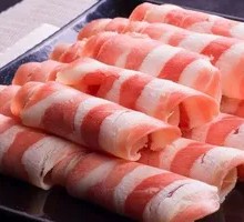 Thinly sliced lamb