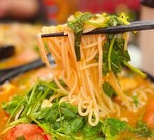 Signature Fried Sauce Rice Noodles