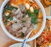 Braised Beef Noodles with Knife-Sliced Noodles